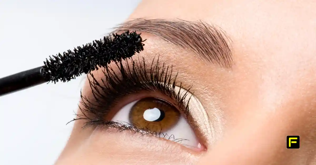 Home 10 Best Mascara for Older Women. Featured image
